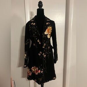 Unique|Funky Embroidered Paparazzi Coat